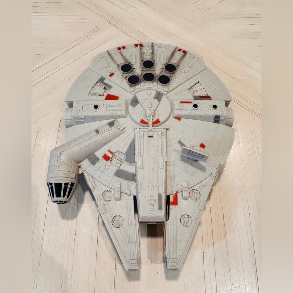 ⭐️HP⭐️Star Wars: The Force Awakens Millennium Falcon – Battle Action Hero Series